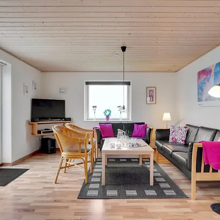 Σπίτι διακοπών Ambrosius - 75m From The Sea By Interhome *